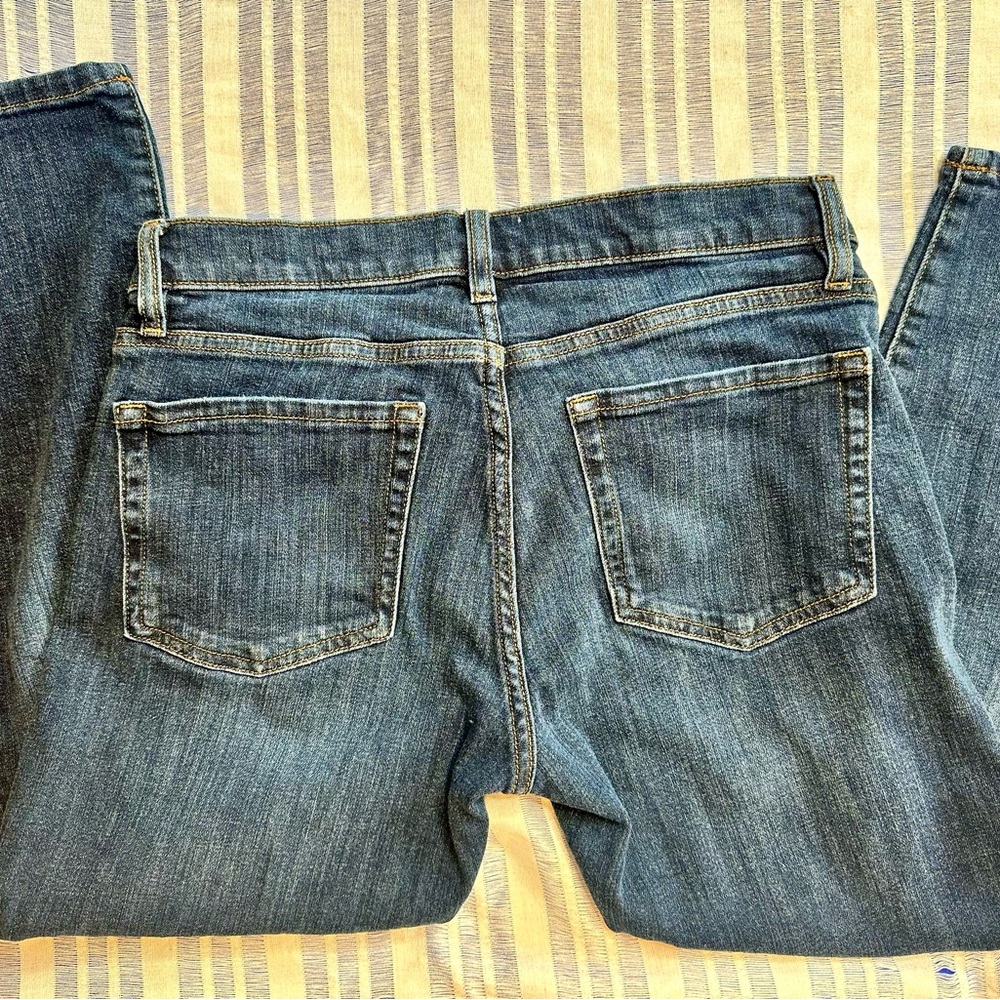 FRAME Le Garçon Distressed Jeans Crop Fit - Picture 3 of 9